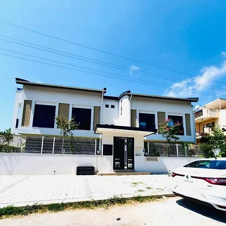 Apartment Eine Wunderschone Mit Pool Und Garten *