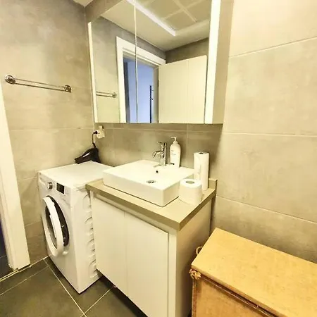 Apartment Eine Wunderschone Mit Pool Und Garten
